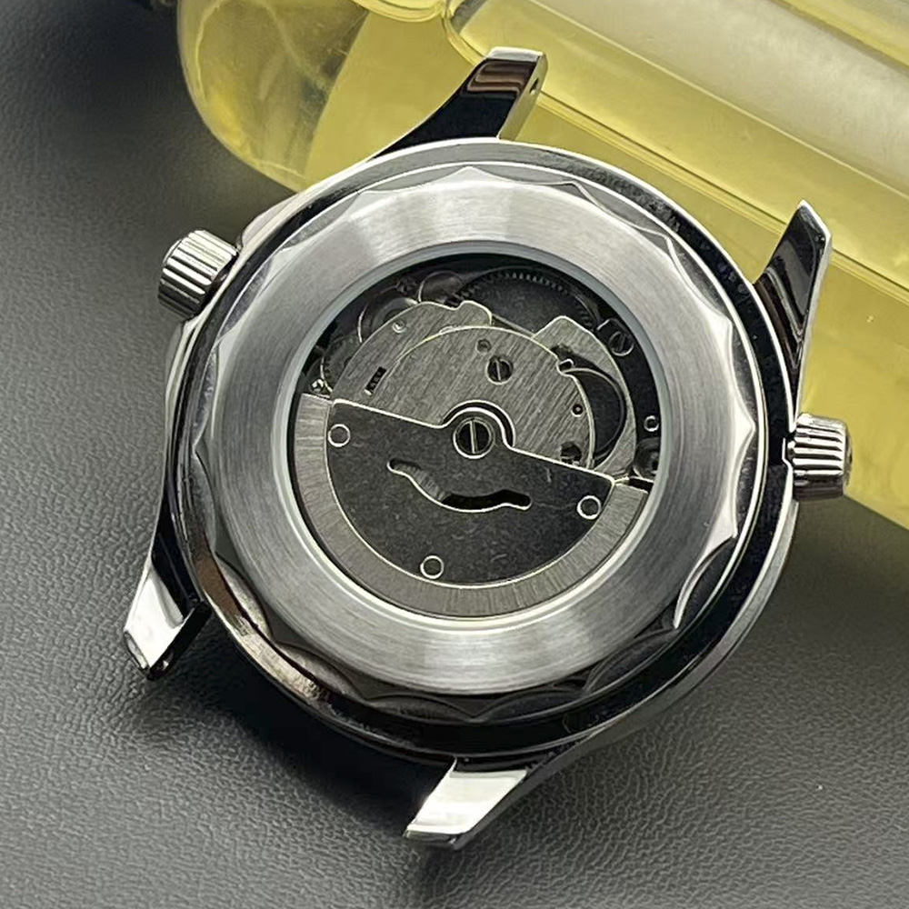 ステンレススチール 41mm 機械式メンズウォッチ、ブラック - Luxury Watch Omega のレビューと価格
